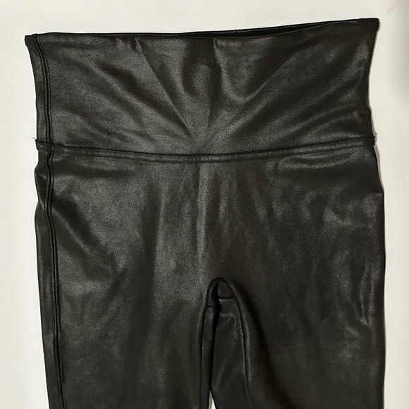 SPANX Faux Leather Black High Waisted Leggings Tummy + Booty Shaping Sz S - Picture 8 of 12